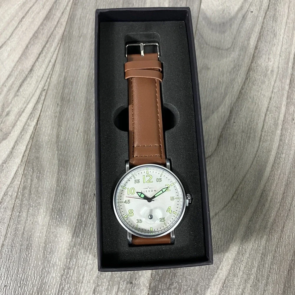 Elevon Von Braun Leather-Band Watch w/Date - ELE112-1 RARE‎
